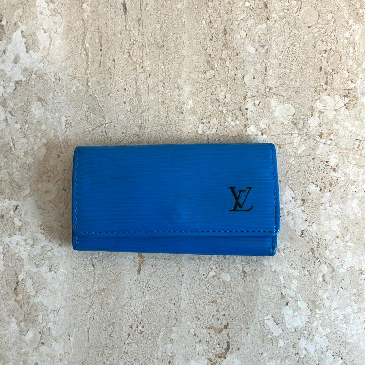 Pre Owned LOUIS VUITTON Vintage Blue Epi Key Holder – Valamode