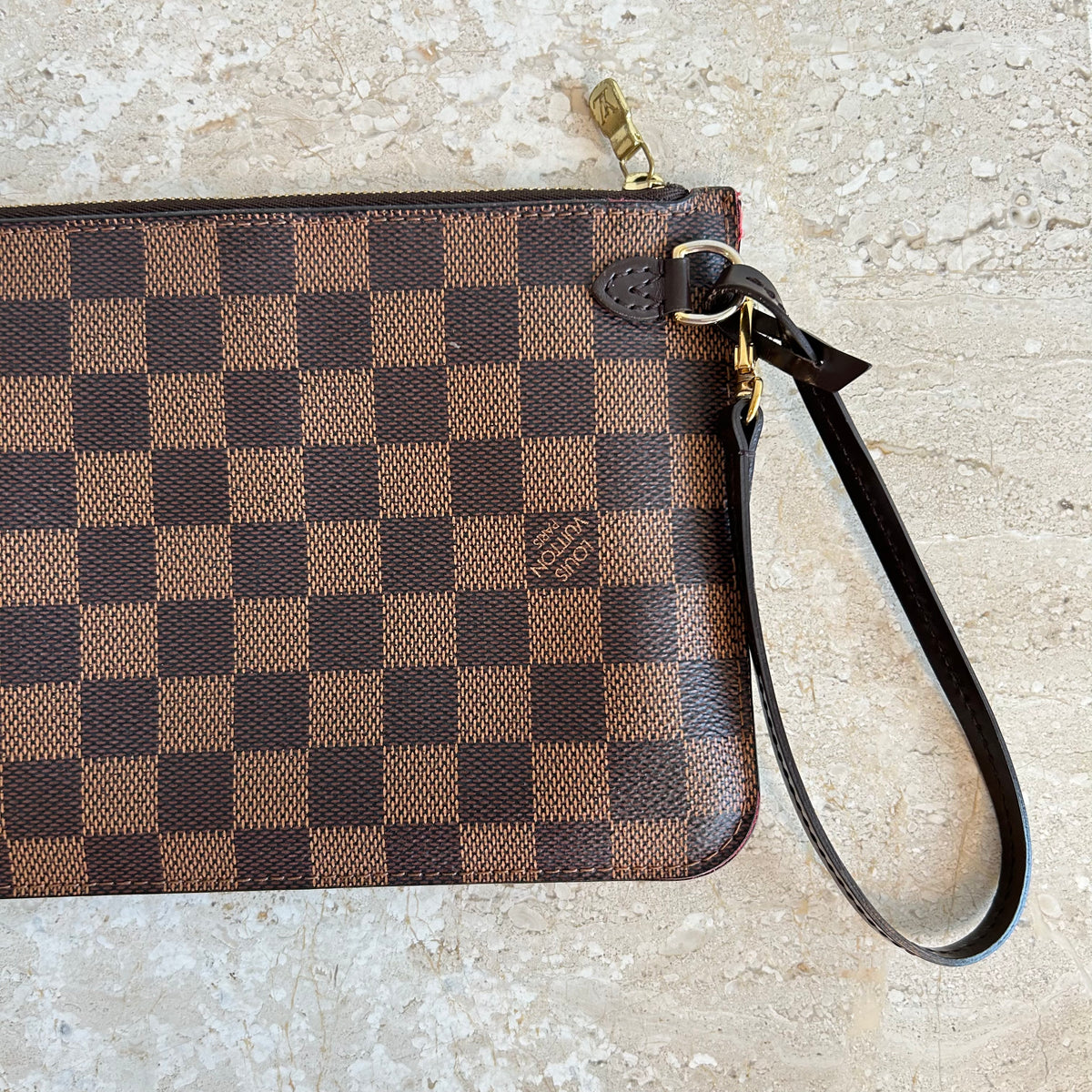 Pre Owned LOUIS VUITTON Damier Ebene Neverfull Wristlet