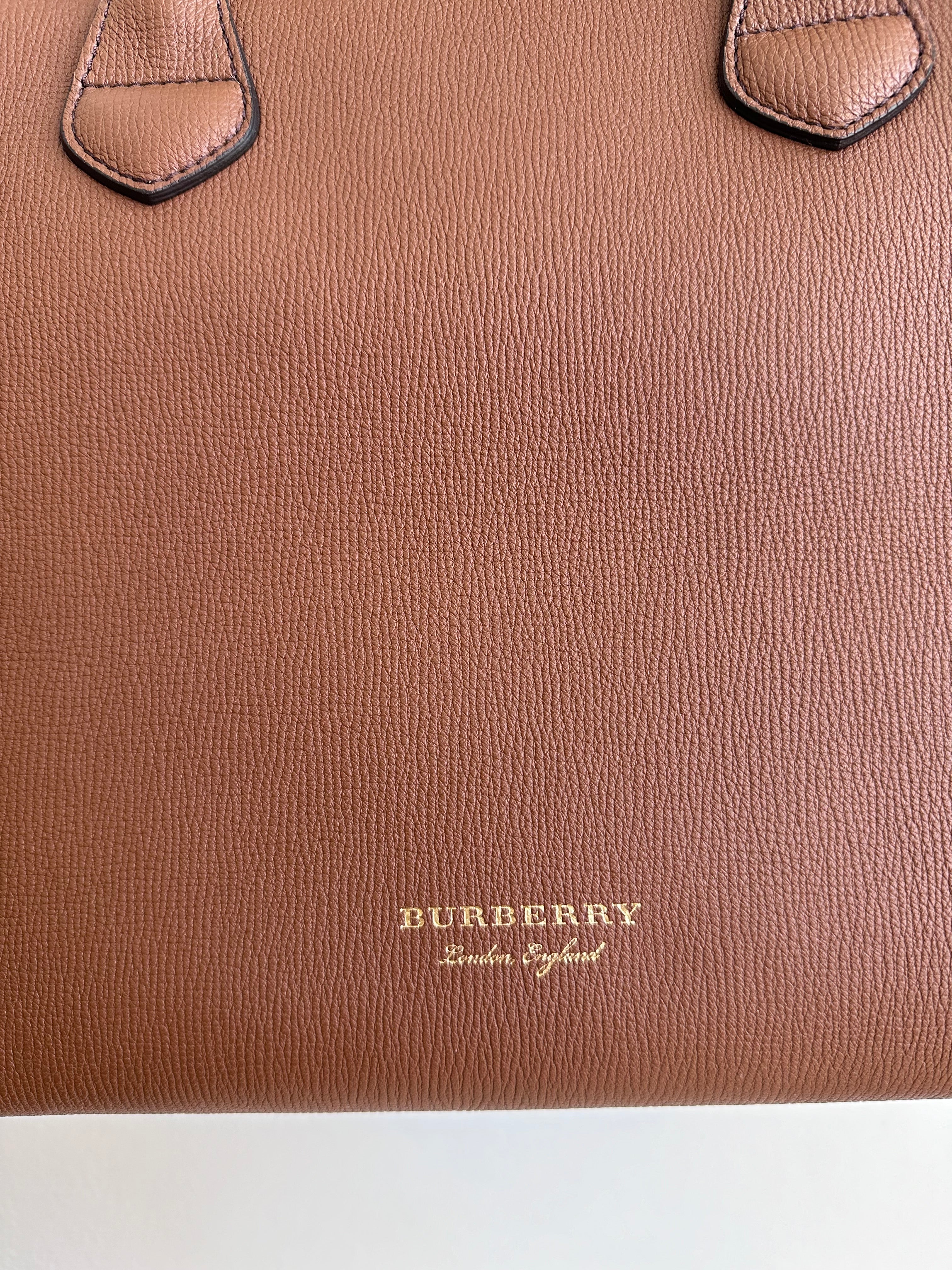 Pre-Owned BURBERRY Banner Tote
