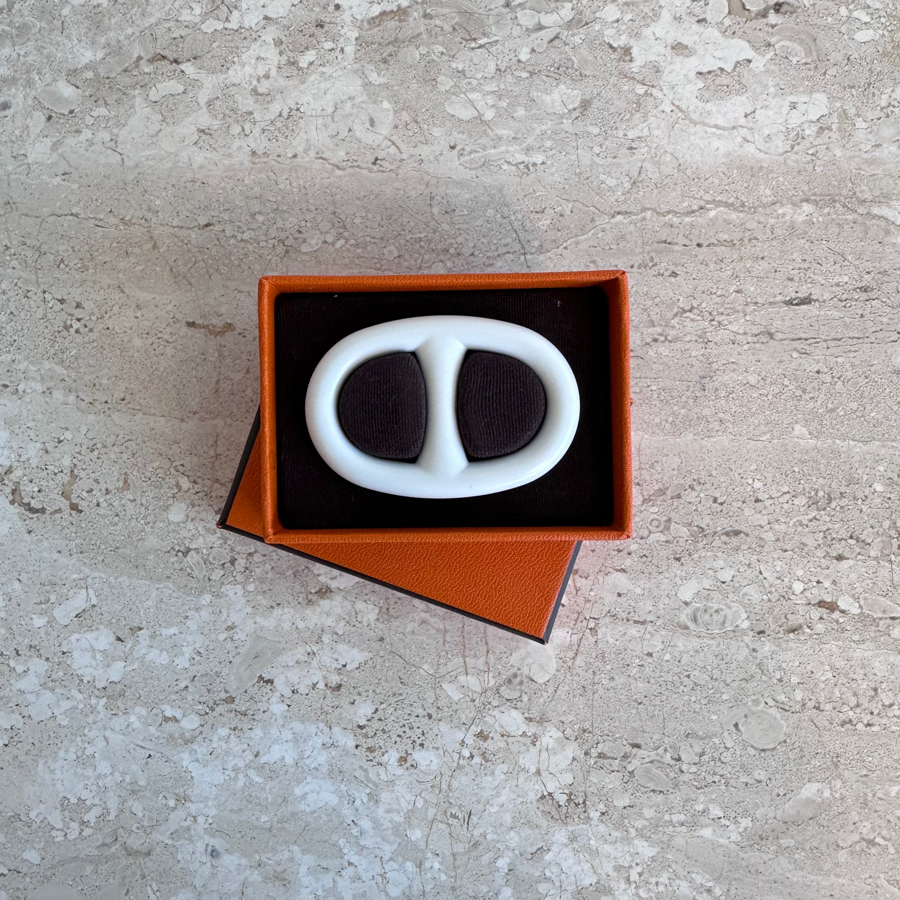 Pre-Owned HERMES White Chaine d'Ancre Scarf 90 Ring – Valamode
