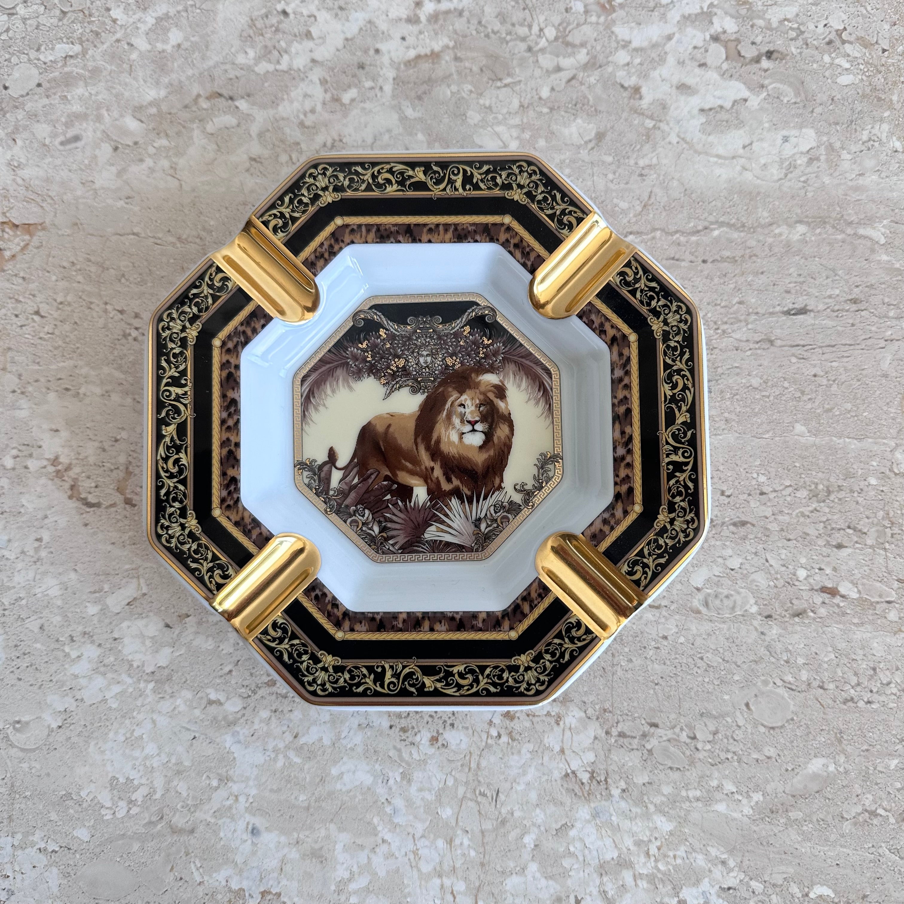 Versace ライオン メデューサ 陶磁器皿 10センチ　ペア IMG_8930_2378015f-2240-4f71-
