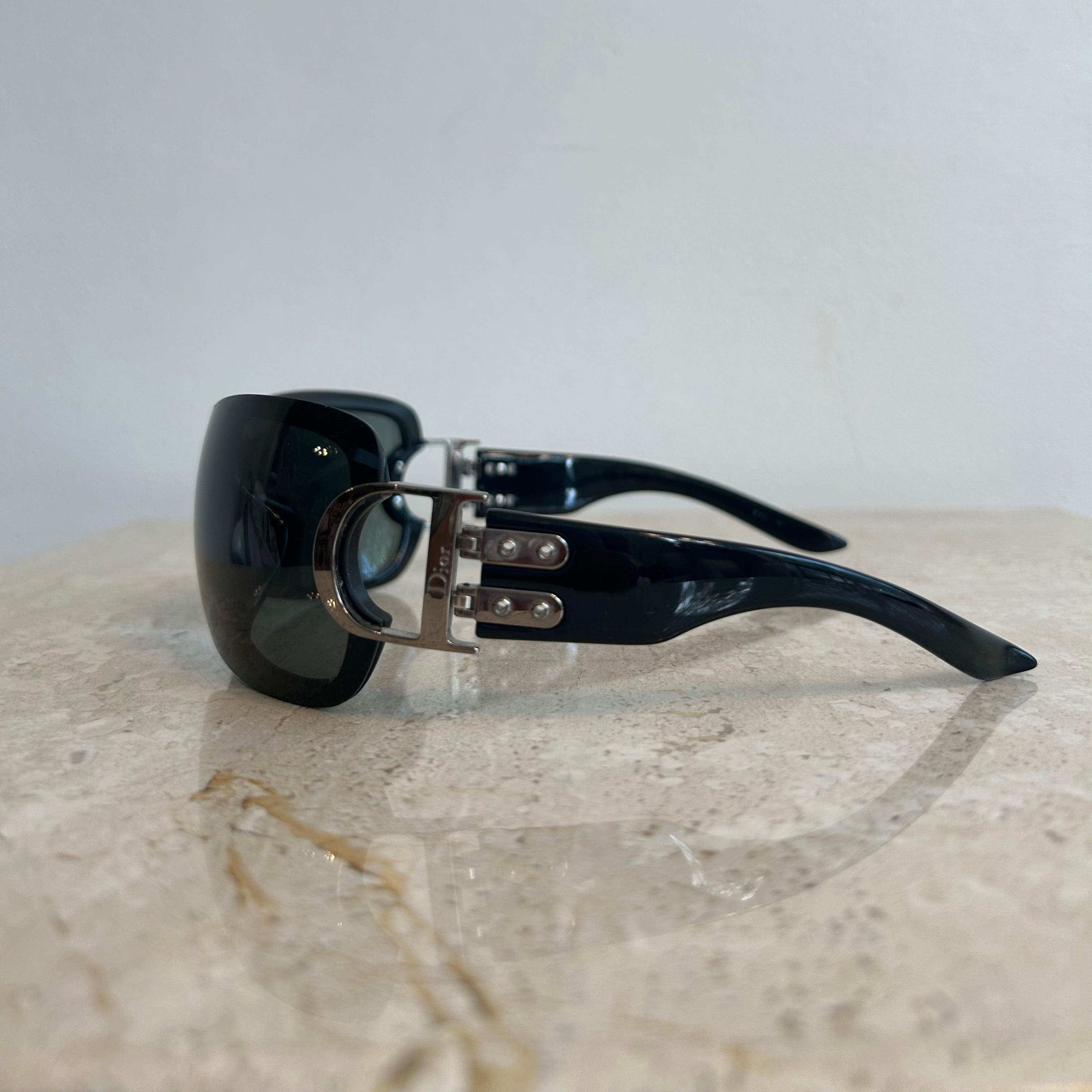 Pre-Owned Dior Airspeed 2 Shield Sunglasses