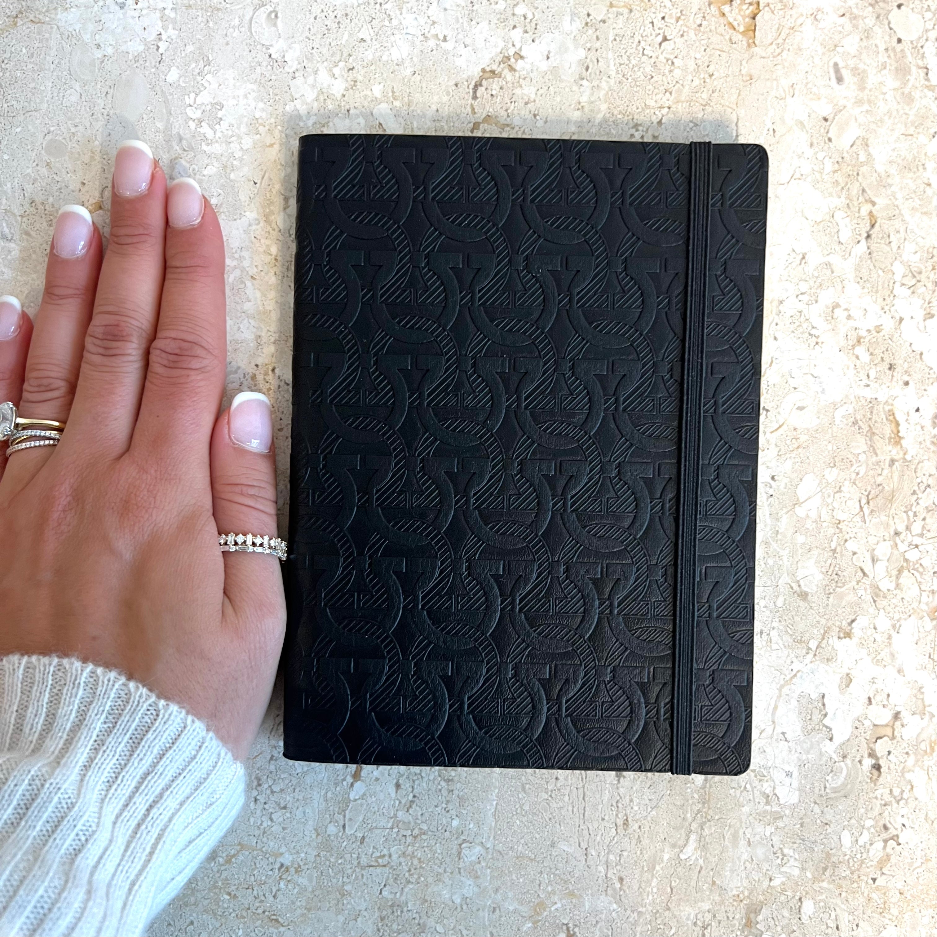 Pre-Owned SALVATORE FERRAGAMO Black Leather Notebook