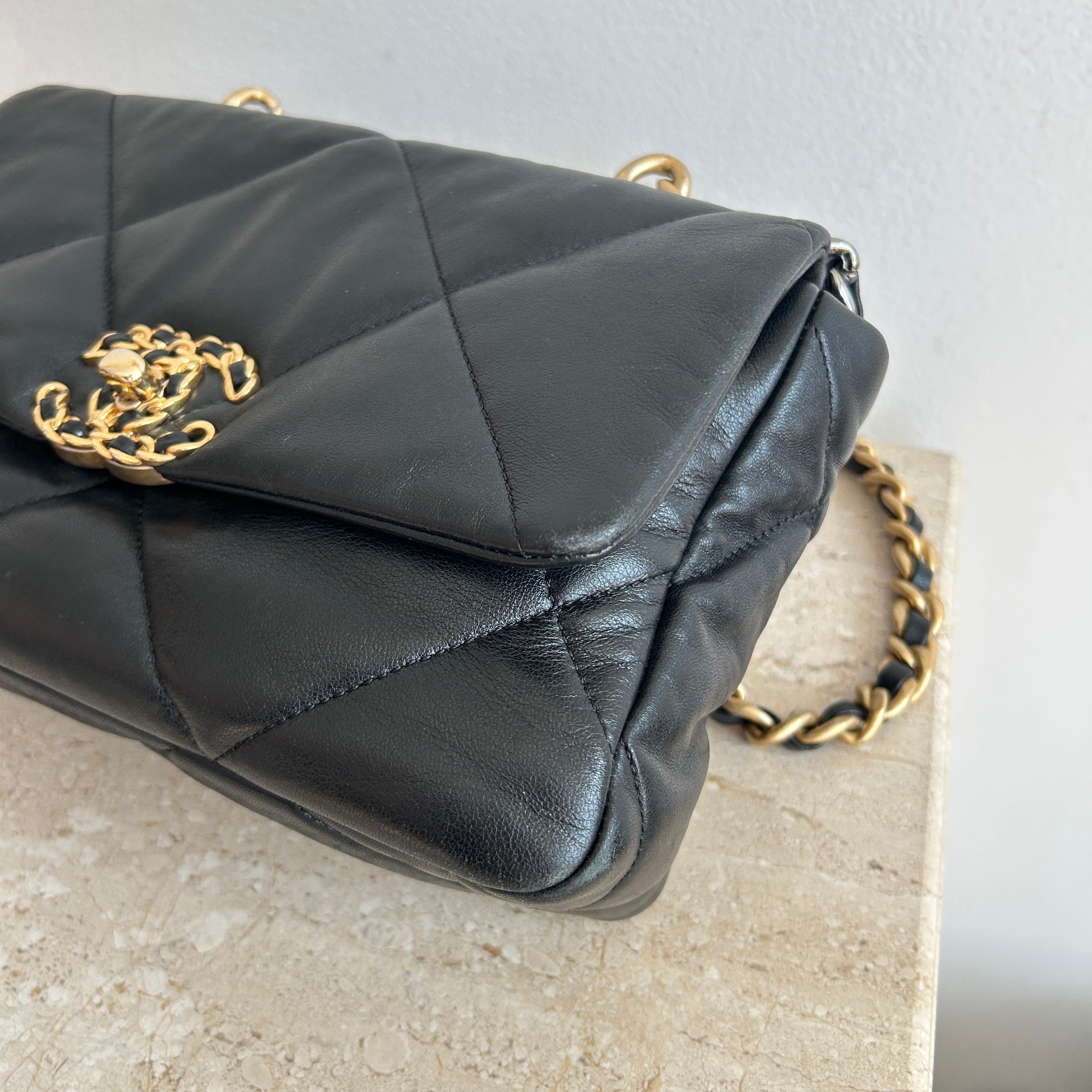 Pre-Owned CHANEL™ 19 Black Lambskin Handbag