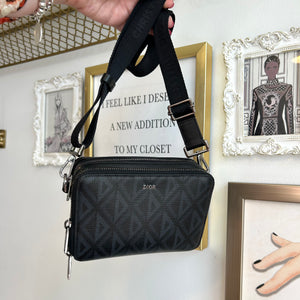 Pre-Owned DIOR CD Diamond Canvas Double Zip Crossbody Pouch