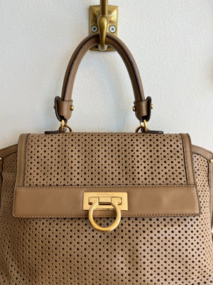 Pre-Owned SALVATORE FERRAGAMO Caramel Leather Sofia Bag