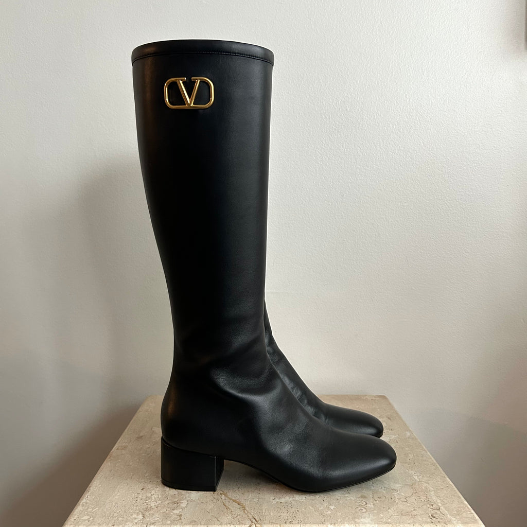 Pre-Owned VALENTINO Garavani V-Logo Tall Black Leather Boot - Size 37.5