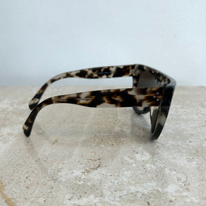 Pre-Owned CELINE CL41026 Shield Sunglasses