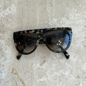 Pre-Owned CELINE CL41026 Shield Sunglasses