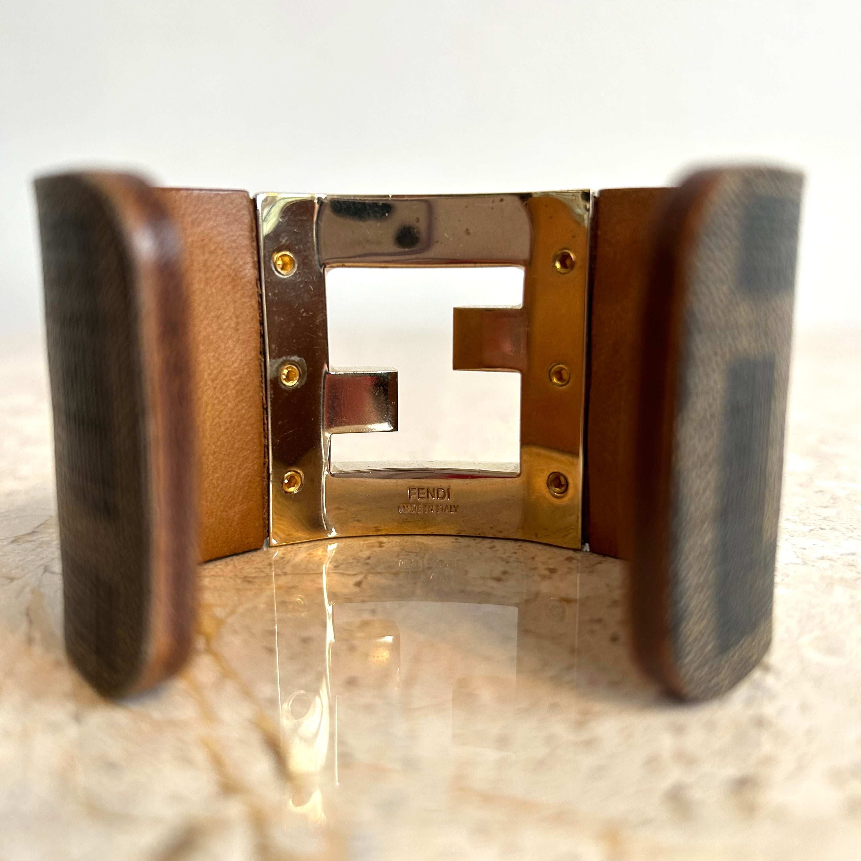 Pre-Owned FENDI Brown Zucca Canvas Cuff