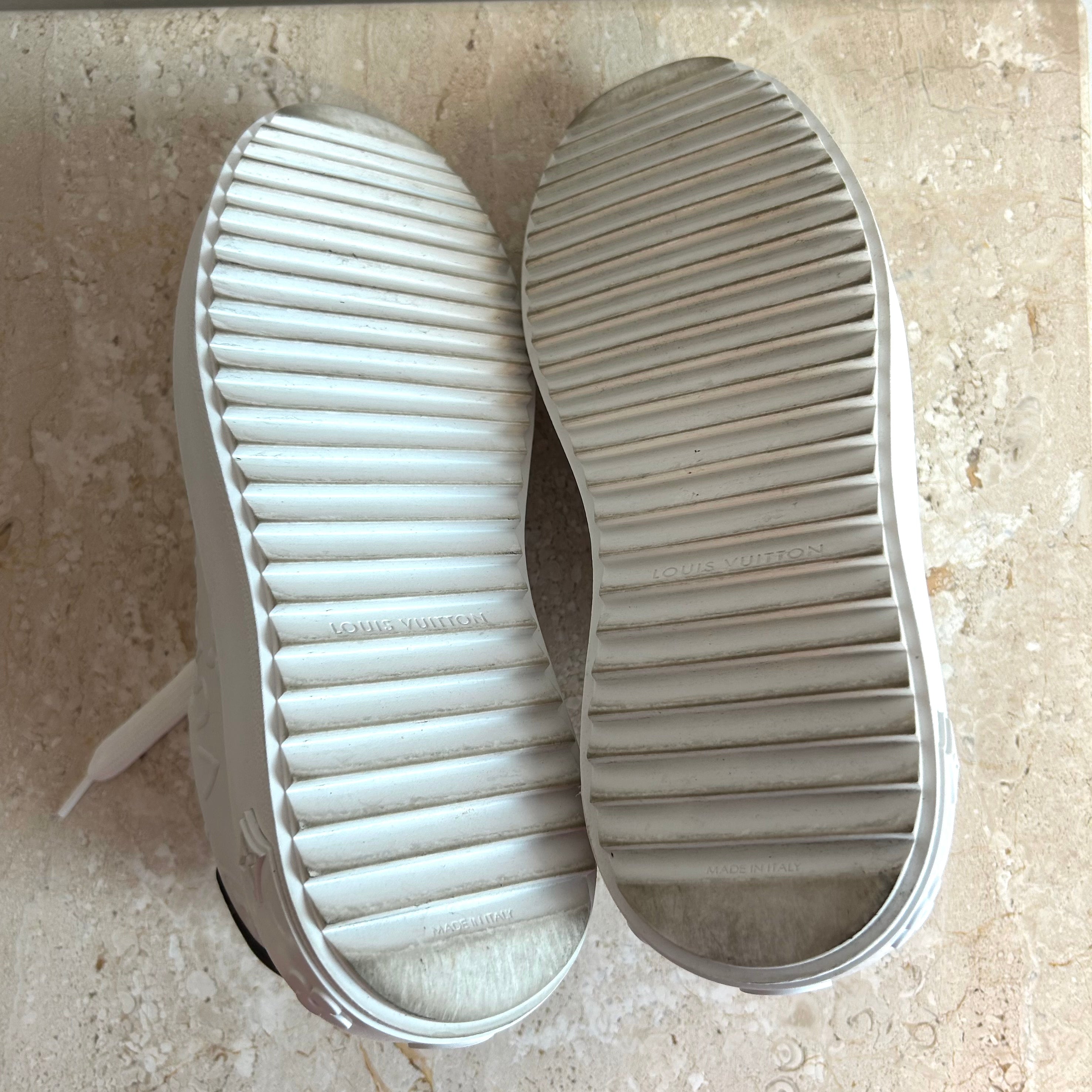 Pre-Owned LOUIS VUITTON White LV Monogram Time Out Debossed Sneaker - Size 35.5