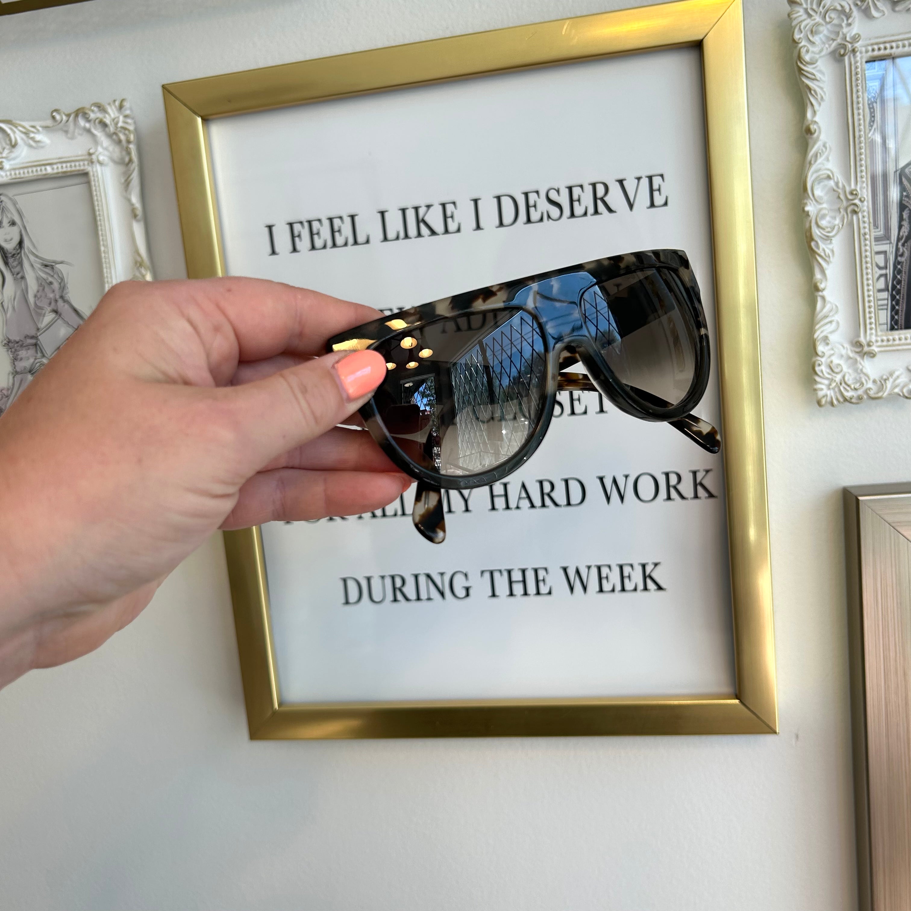 Pre-Owned CELINE CL41026 Shield Sunglasses