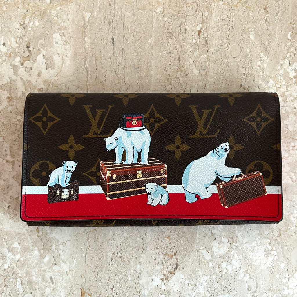 Pre-Owned LOUIS VUITTON Limited Edition Christmas Polar Bear Wallet