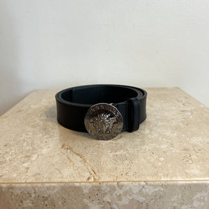 Pre-Owned VERSACE Classic Medusa Black Leather Belt - Size 100/40