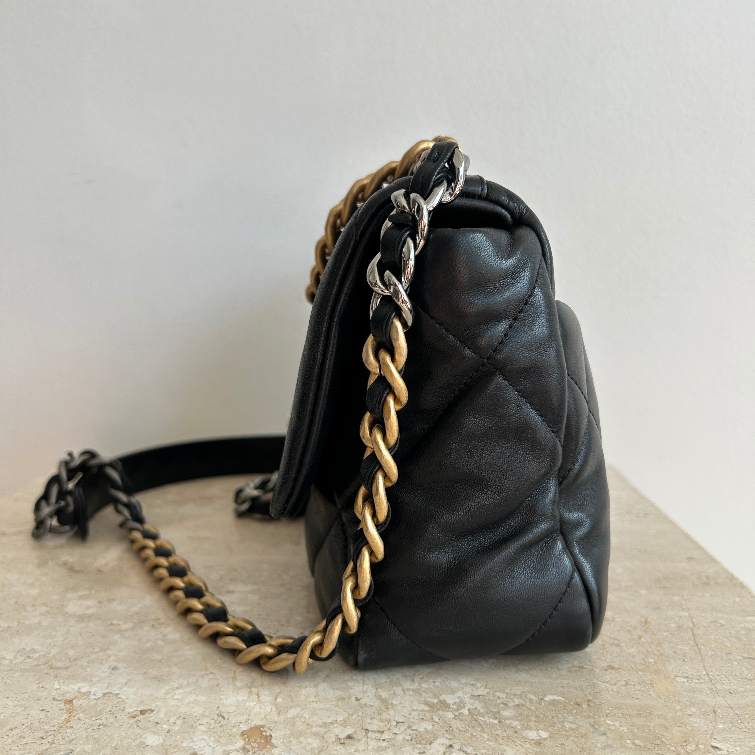 Pre-Owned CHANEL™ 19 Black Lambskin Handbag