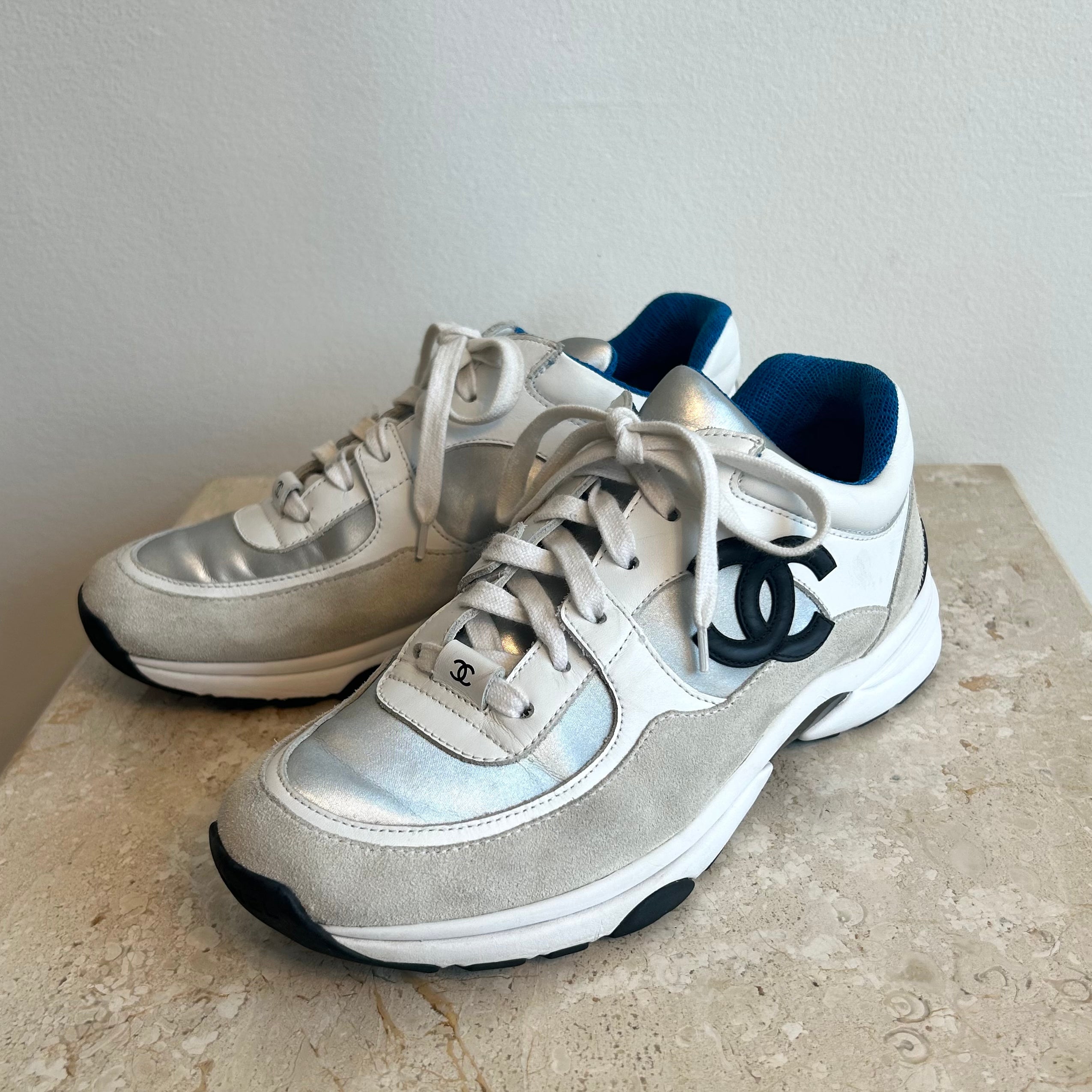 Pre-Owned CHANEL Tri-Colour CC Sneaker - Size 37.5