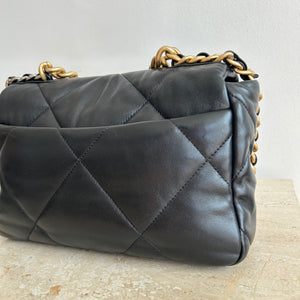 Pre-Owned CHANEL™ 19 Black Lambskin Handbag