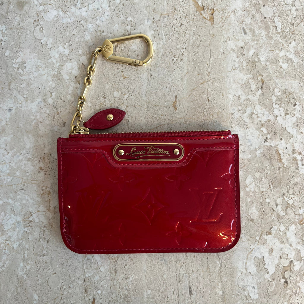 Pre-Owned LOUIS VUITTON Vernis Amarante Key Pouch/Cles