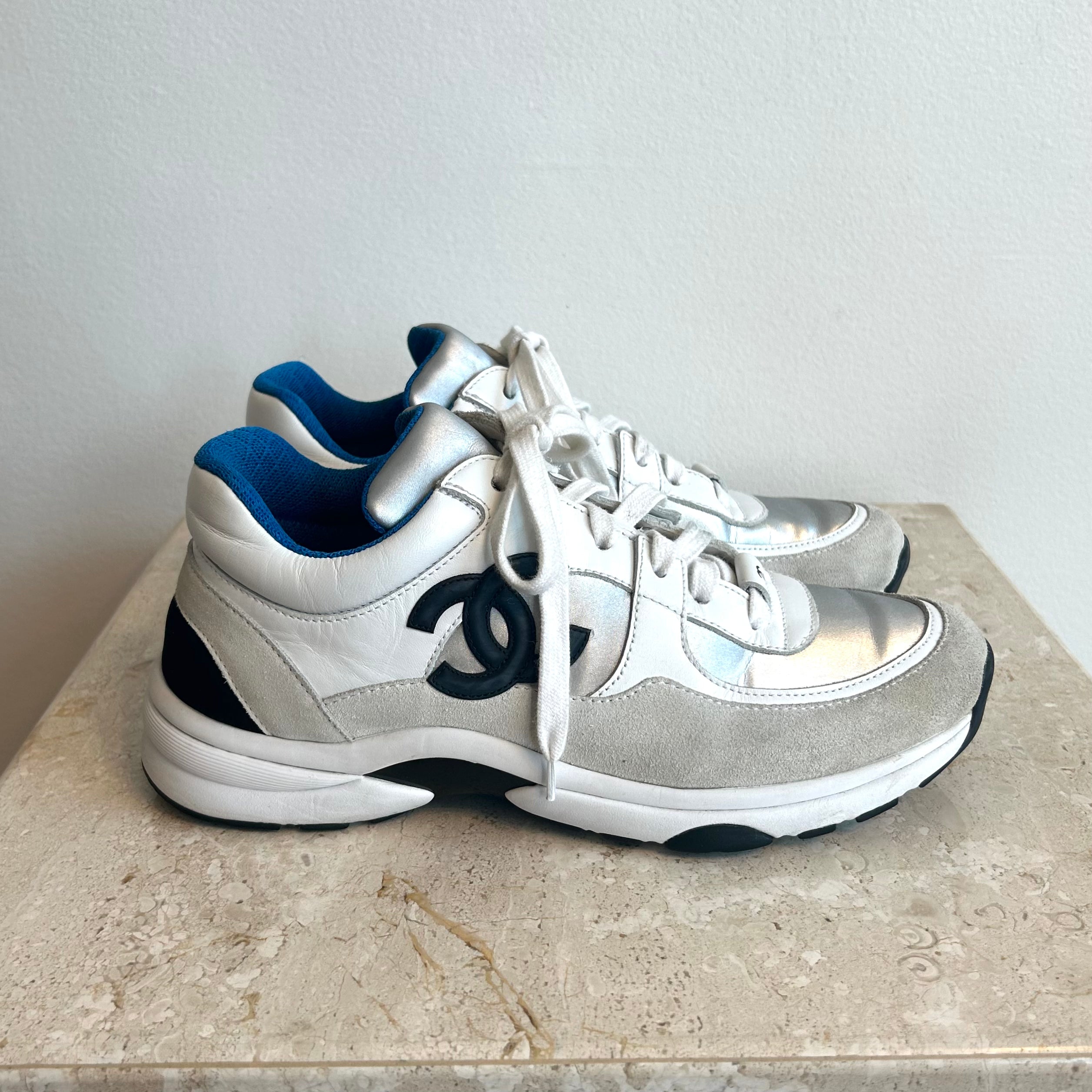 Pre-Owned CHANEL Tri-Colour CC Sneaker - Size 37.5
