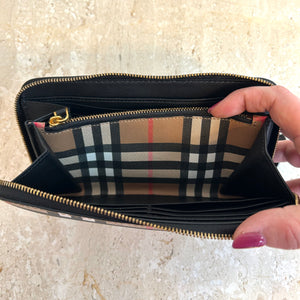Pre-Owned BURBERRY Elmore Vintage Check Zip Around Wallet