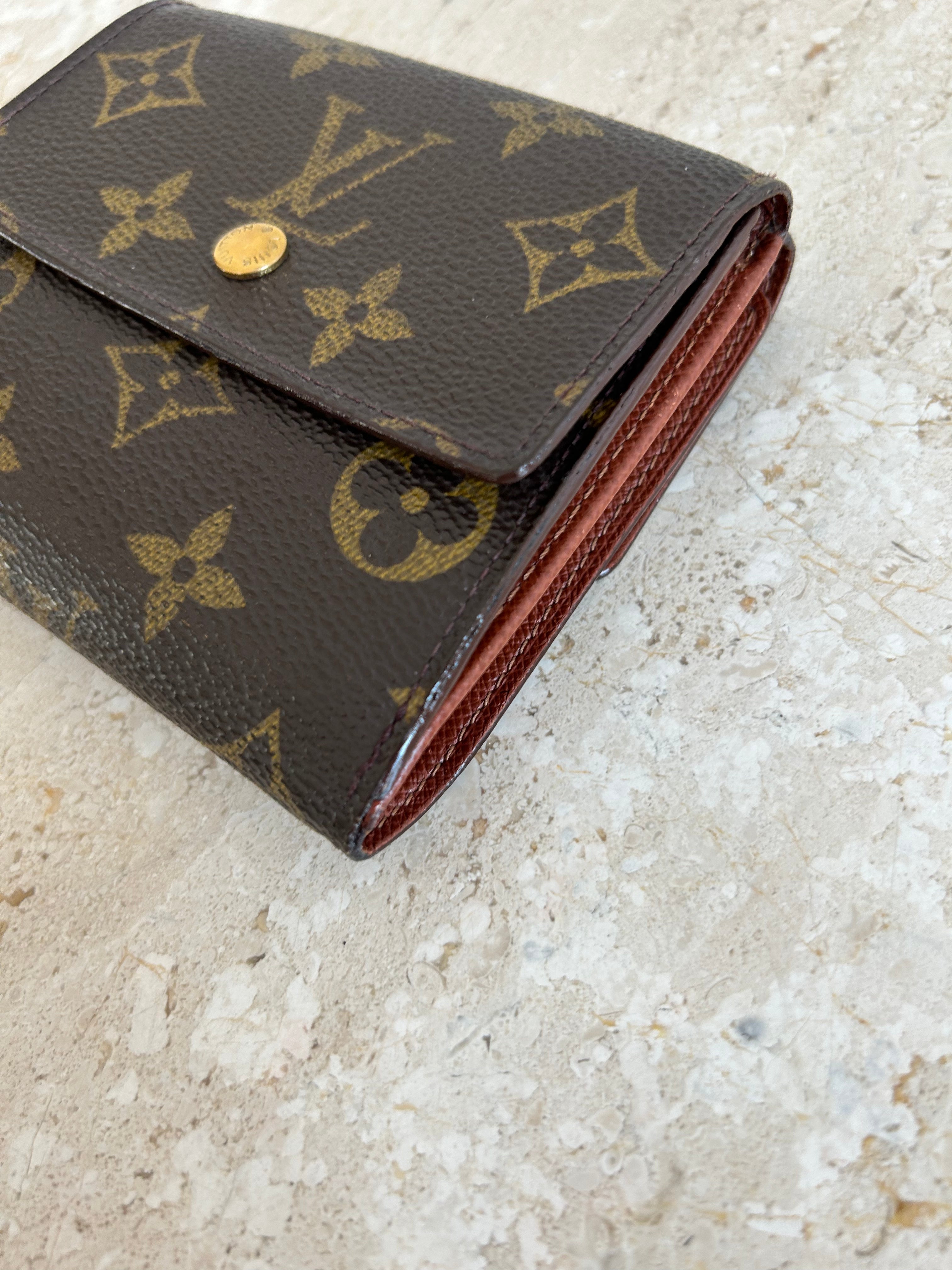 Pre-Owned LOUIS VUITTON Monogram Elise Wallet