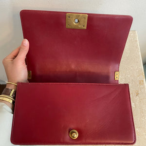Pre-Owned CHANEL Old Medium Red Boy Bag GHW
