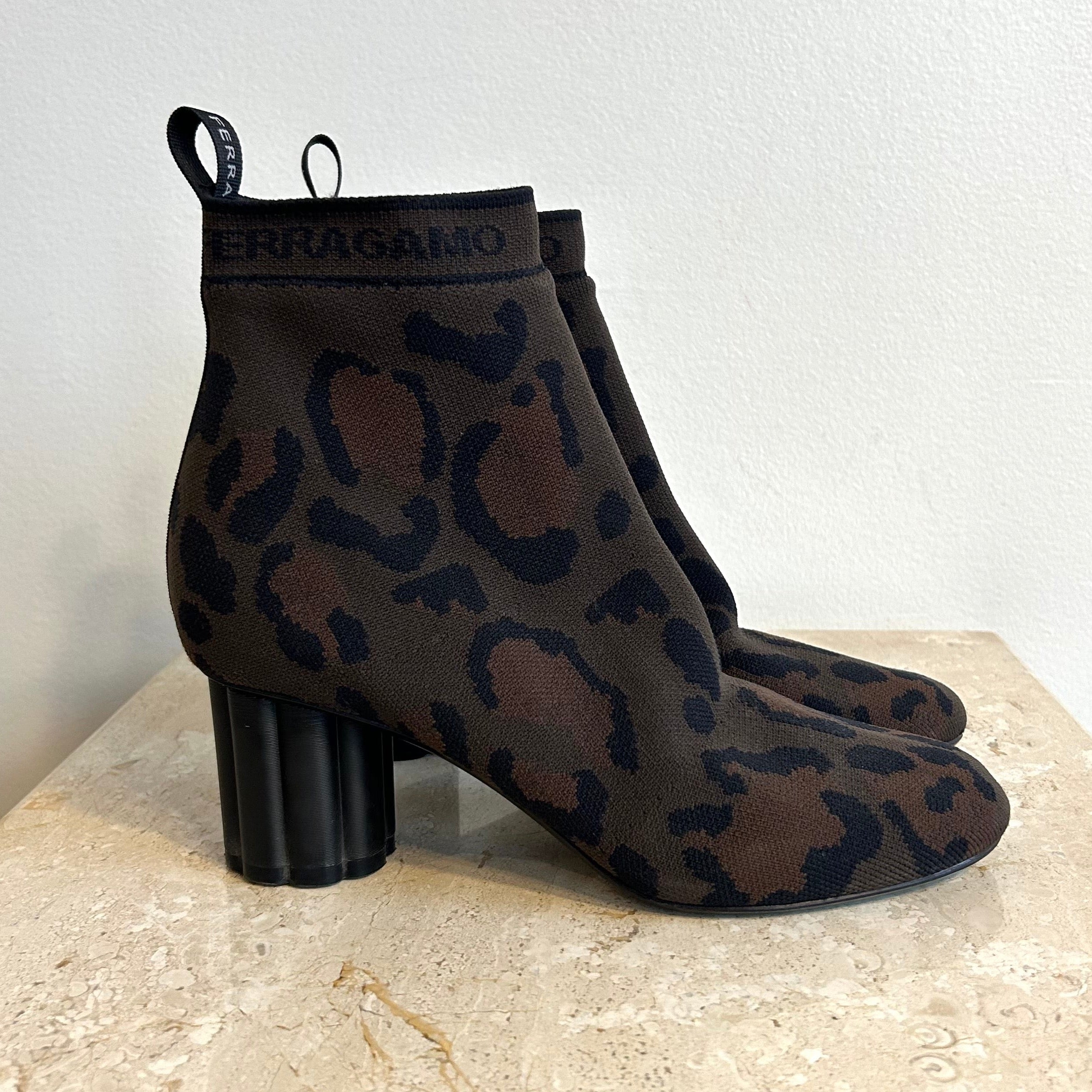 Pre-Owned SALVATORE FERRAGAMO Capo 55P Stretch Leopard Sock Boot - Size 8