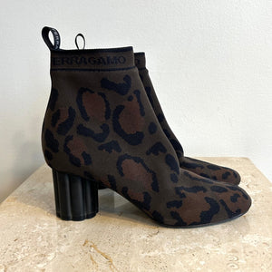 Pre-Owned SALVATORE FERRAGAMO Capo 55P Stretch Leopard Sock Boot - Size 8