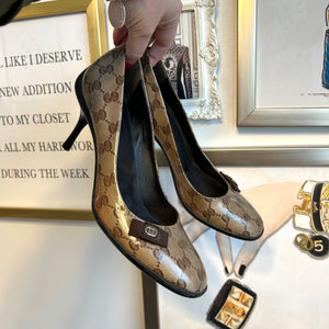 Pre-Owned GUCCI Crystal GG Bow Pumps - Size 39