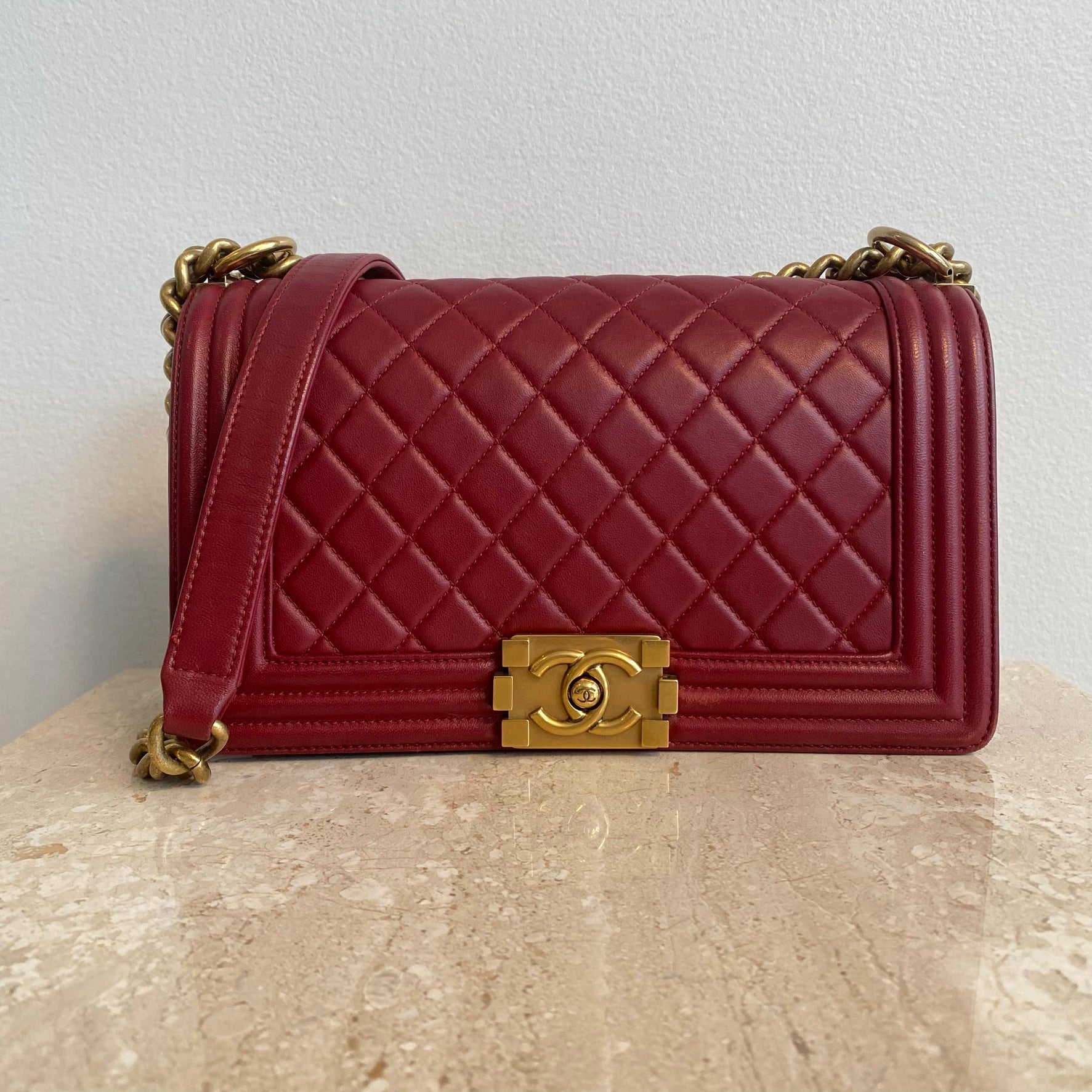 Pre-Owned CHANEL Old Medium Red Boy Bag GHW