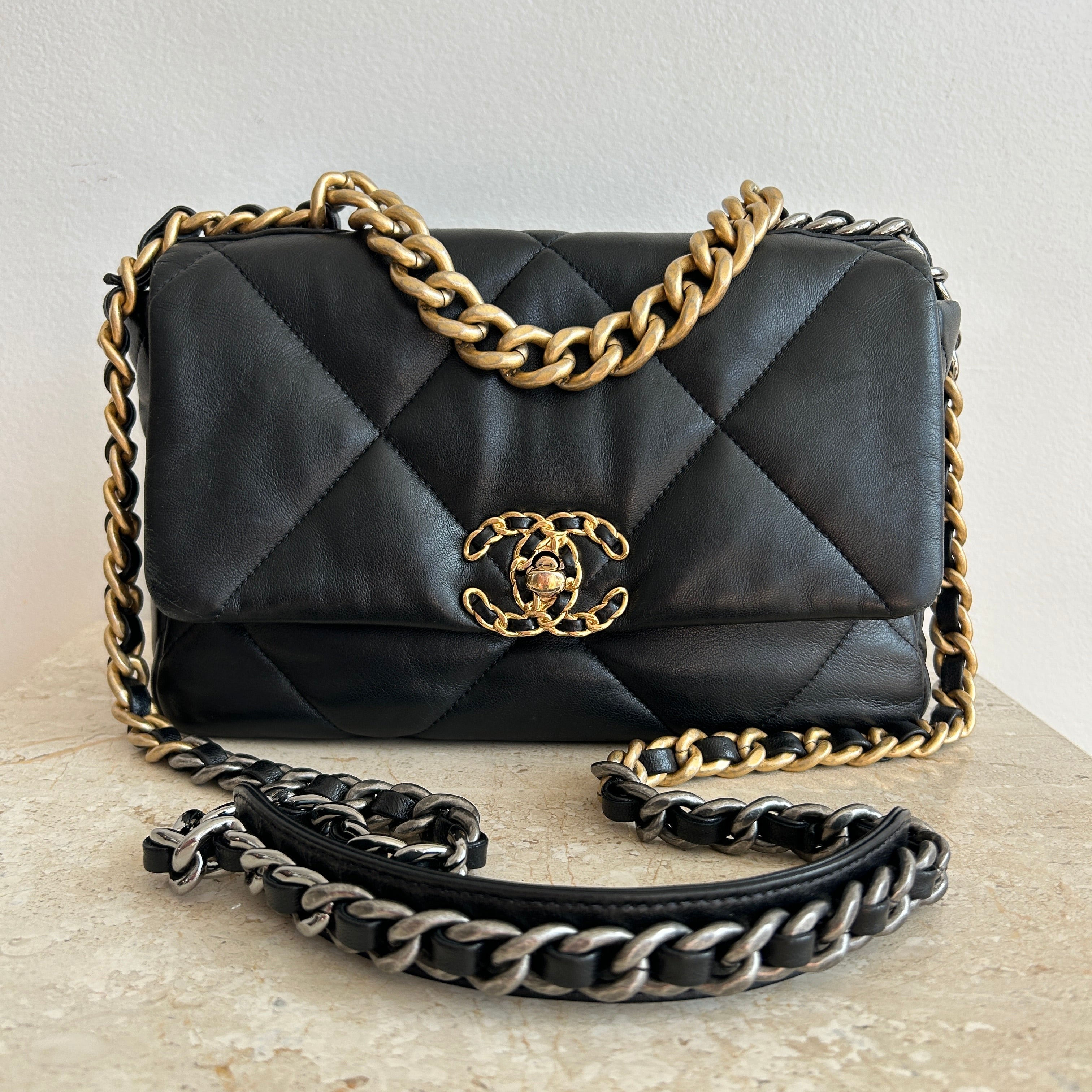 Pre-Owned CHANEL™ 19 Black Lambskin Handbag