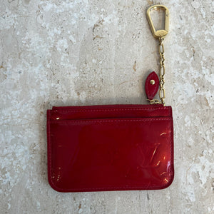 Pre-Owned LOUIS VUITTON Vernis Amarante Key Pouch/Cles
