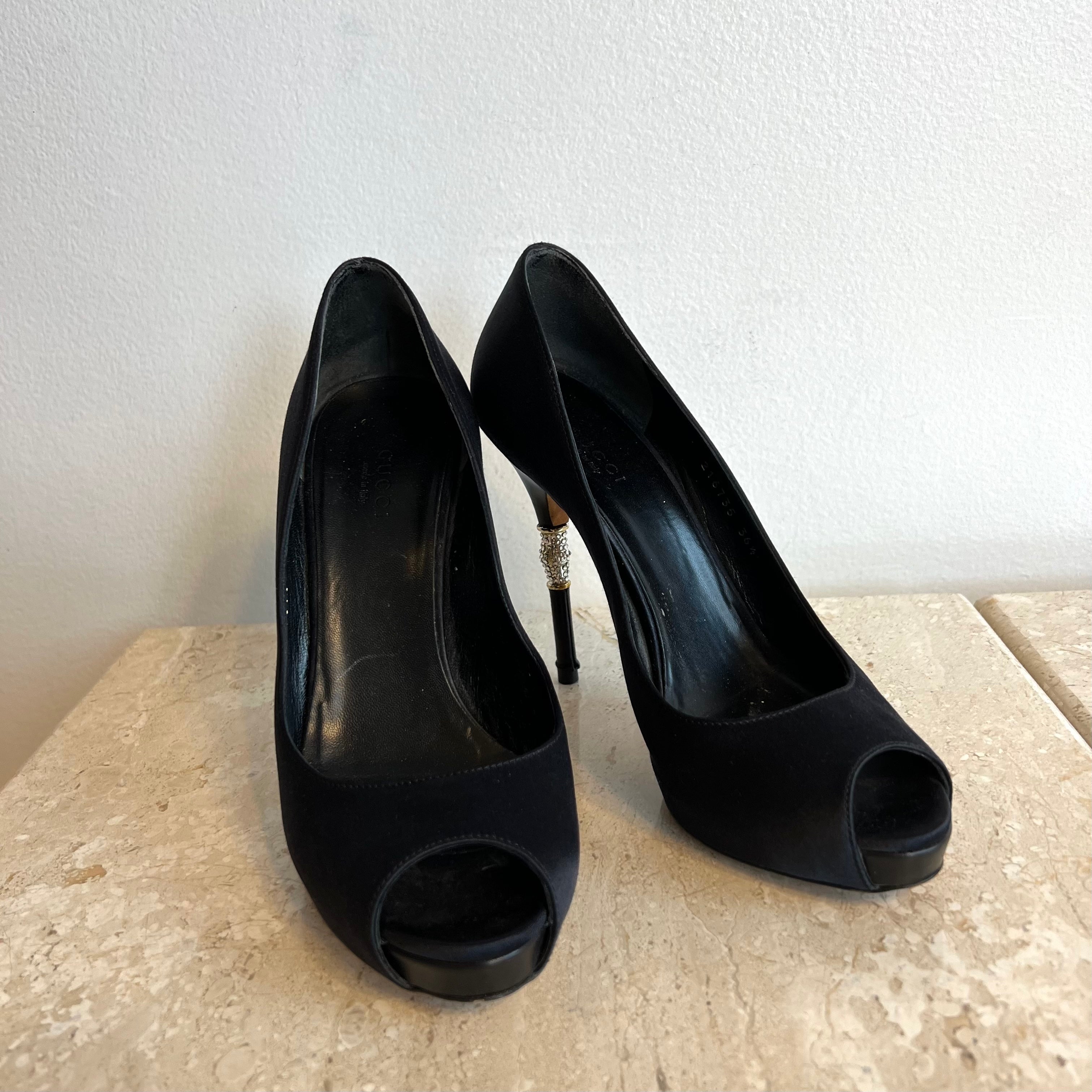 Pre-Owned GUCCI Black Peau du Soi Peep Toe - Size 36.5