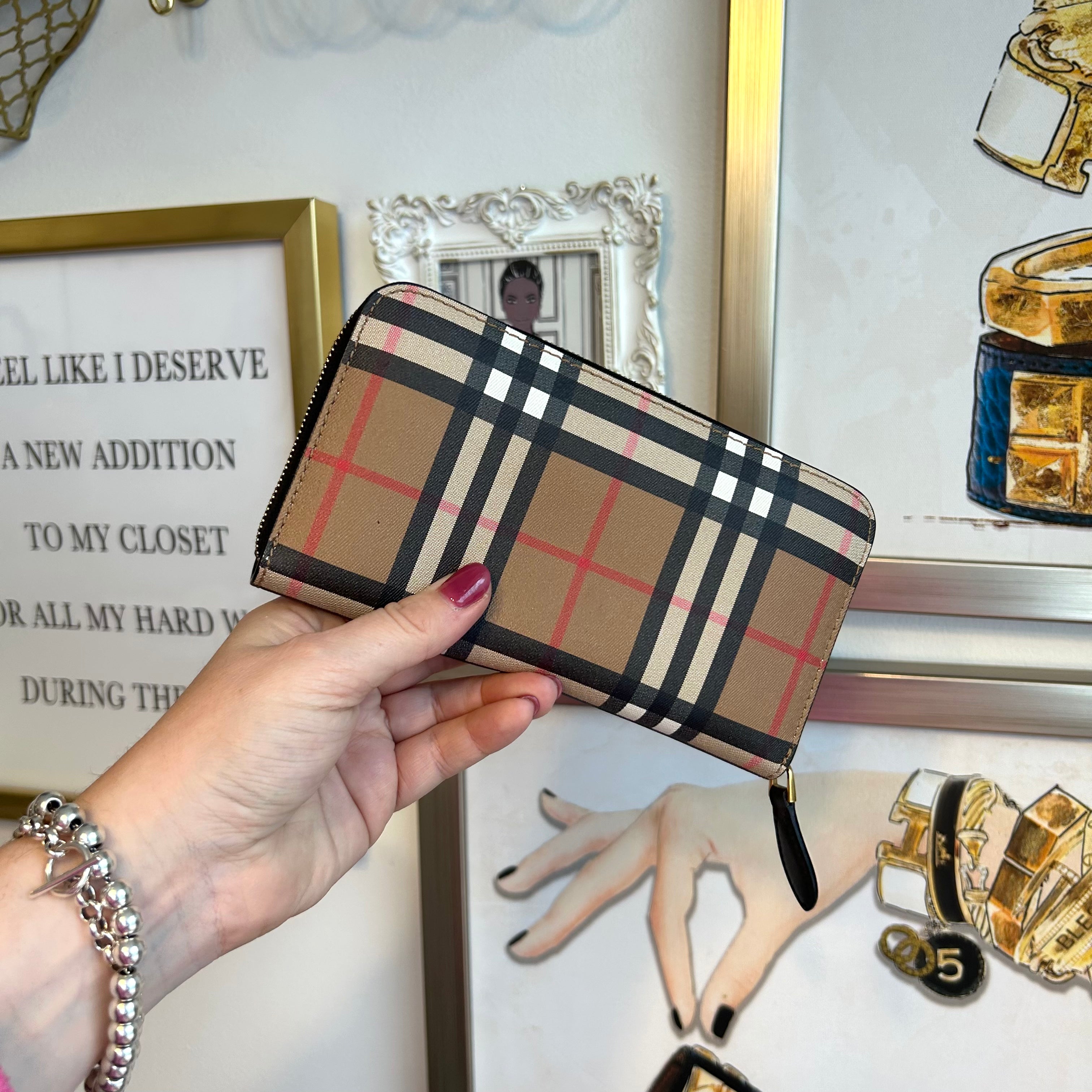 Pre-Owned BURBERRY Elmore Vintage Check Zip Around Wallet
