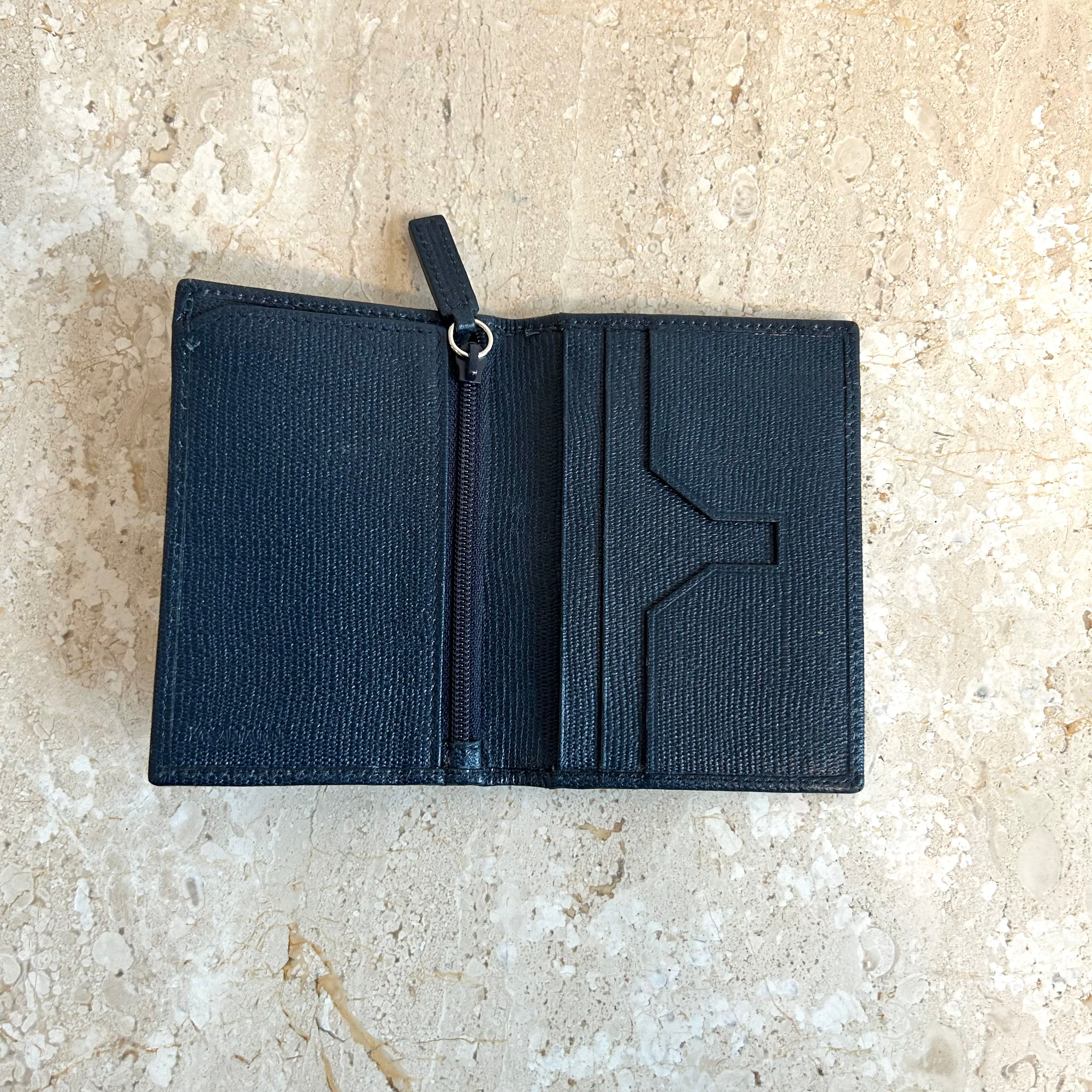 Pre-Owned SAINT LAURENT Vintage Black Leather Bi-Fold Wallet