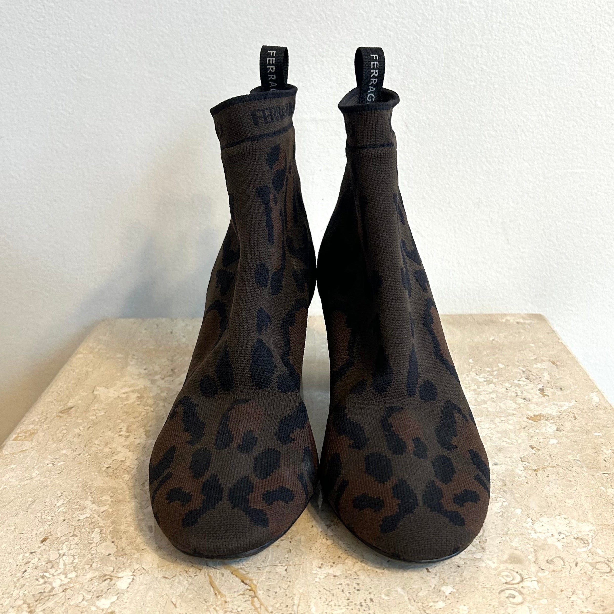 Pre-Owned SALVATORE FERRAGAMO Capo 55P Stretch Leopard Sock Boot - Size 8