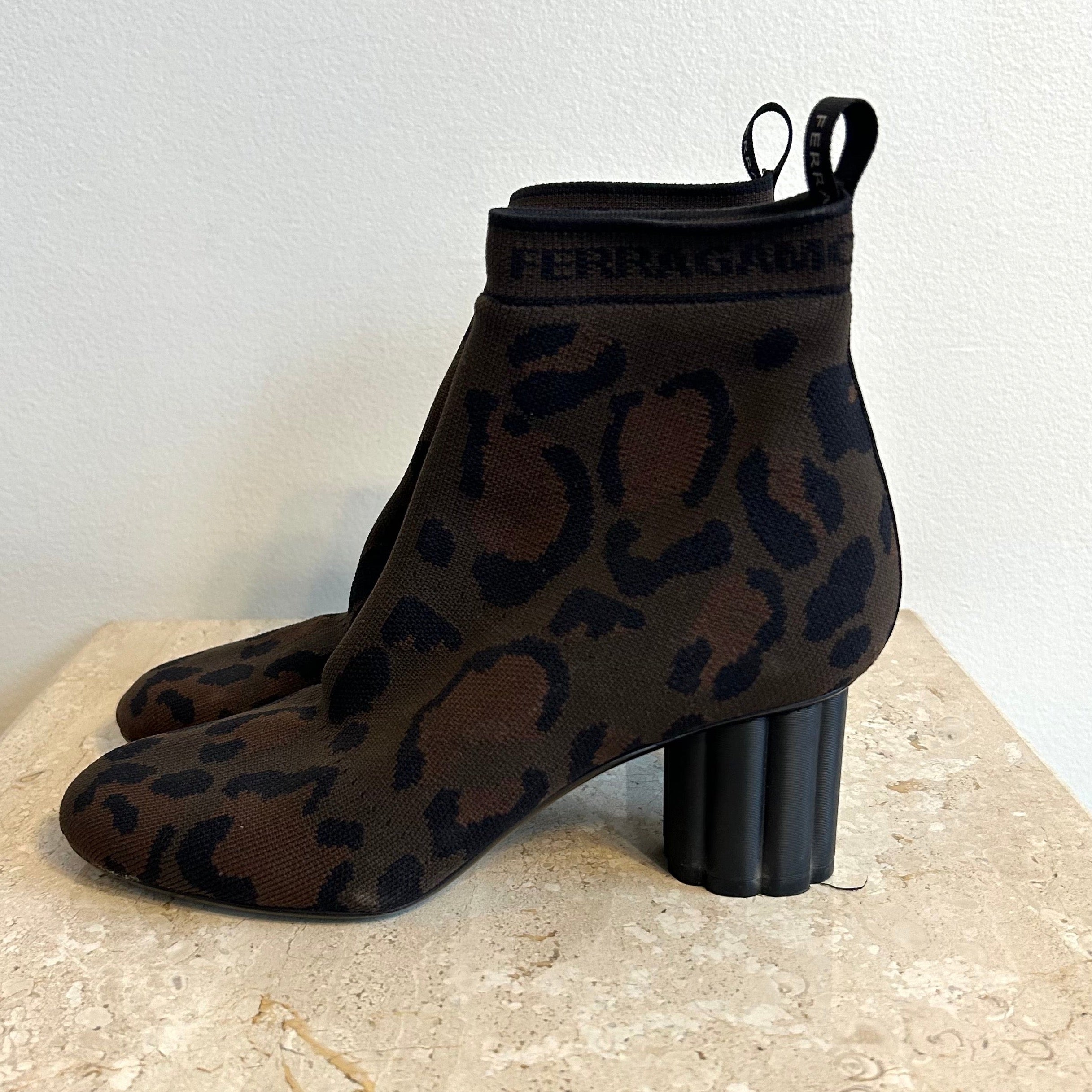 Pre-Owned SALVATORE FERRAGAMO Capo 55P Stretch Leopard Sock Boot - Size 8