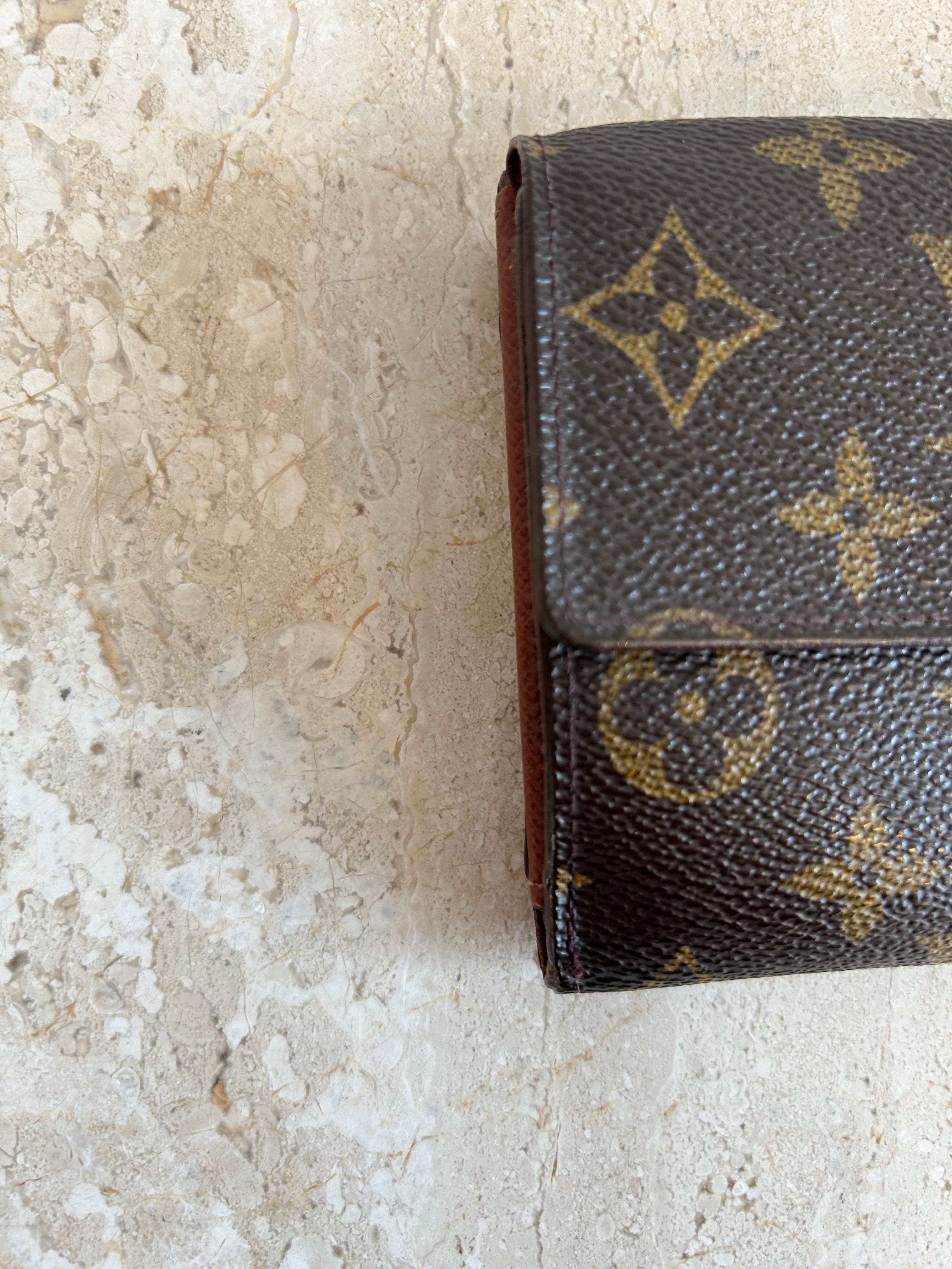 Pre-Owned LOUIS VUITTON Monogram Elise Wallet