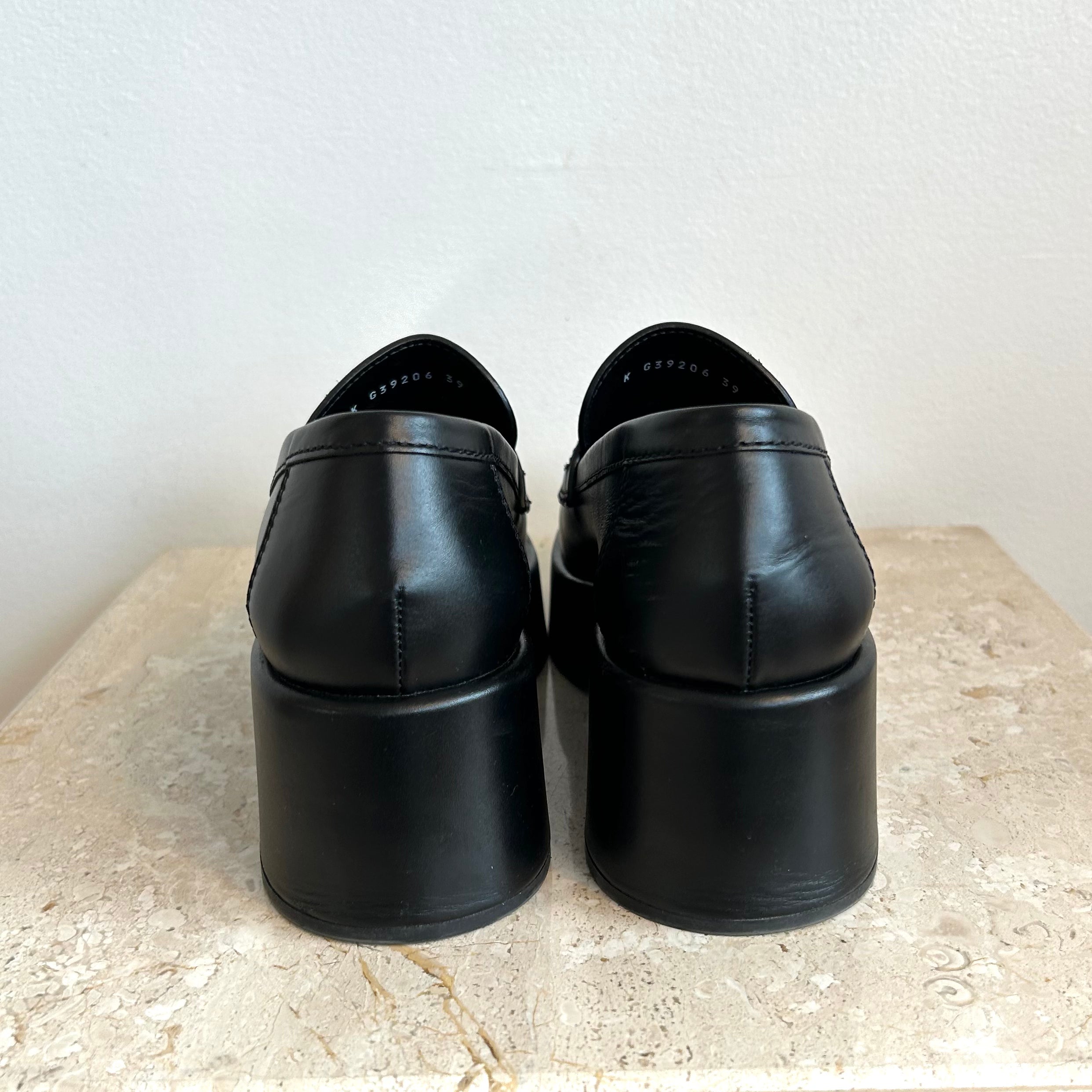Pre-Owned CHANEL 2022 Black Lambskin Platform Loafer - Size 39
