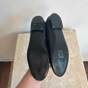 Pre-Owned CHANEL Black Leather Ballet Flats - Size 38
