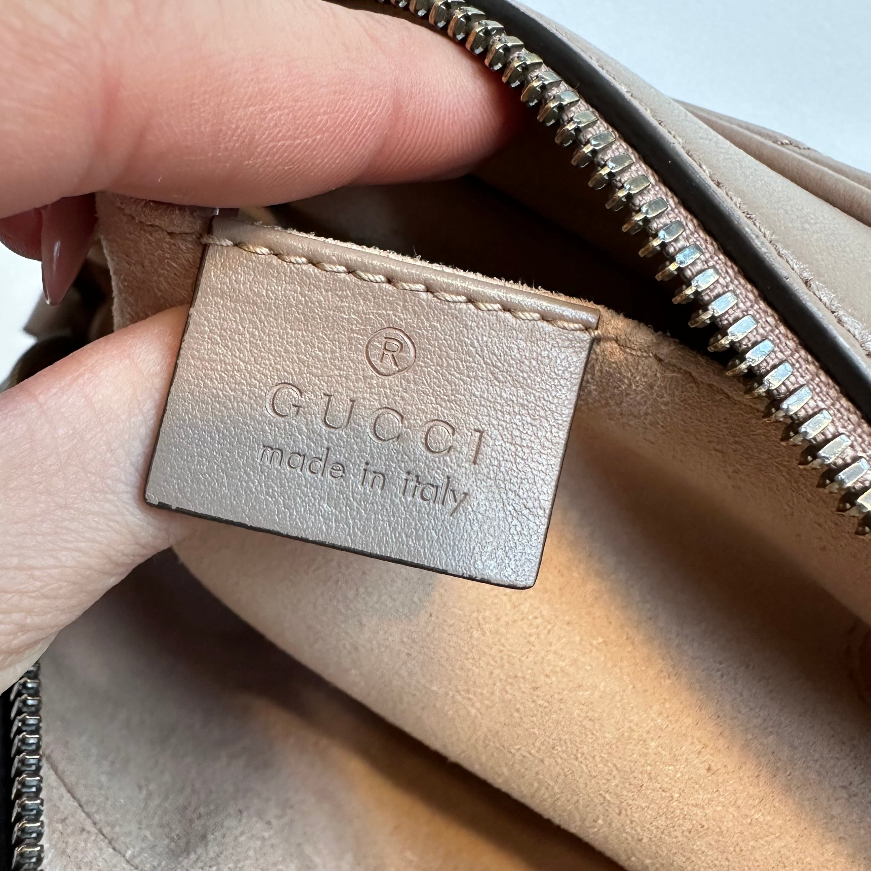 Pre-Owned GUCCI GG Marmont Small Matelasse Shoulder Bag