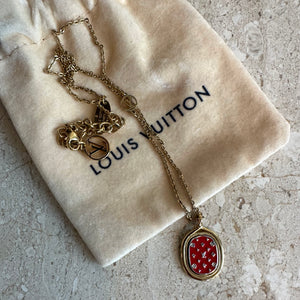 Pre-Owned LOUIS VUITTON Lady Lucky Crest Necklace
