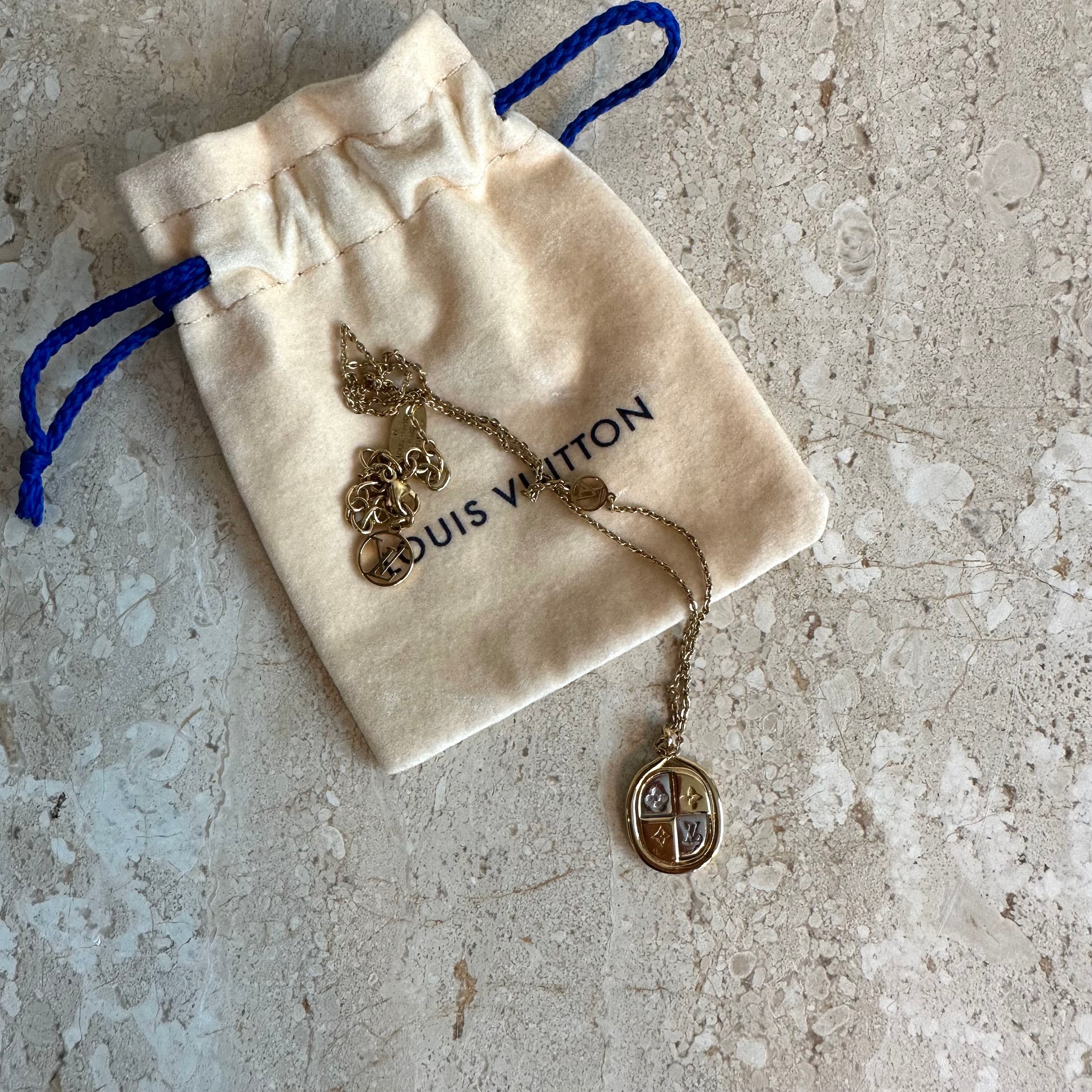 Pre-Owned LOUIS VUITTON Lady Lucky Crest Necklace
