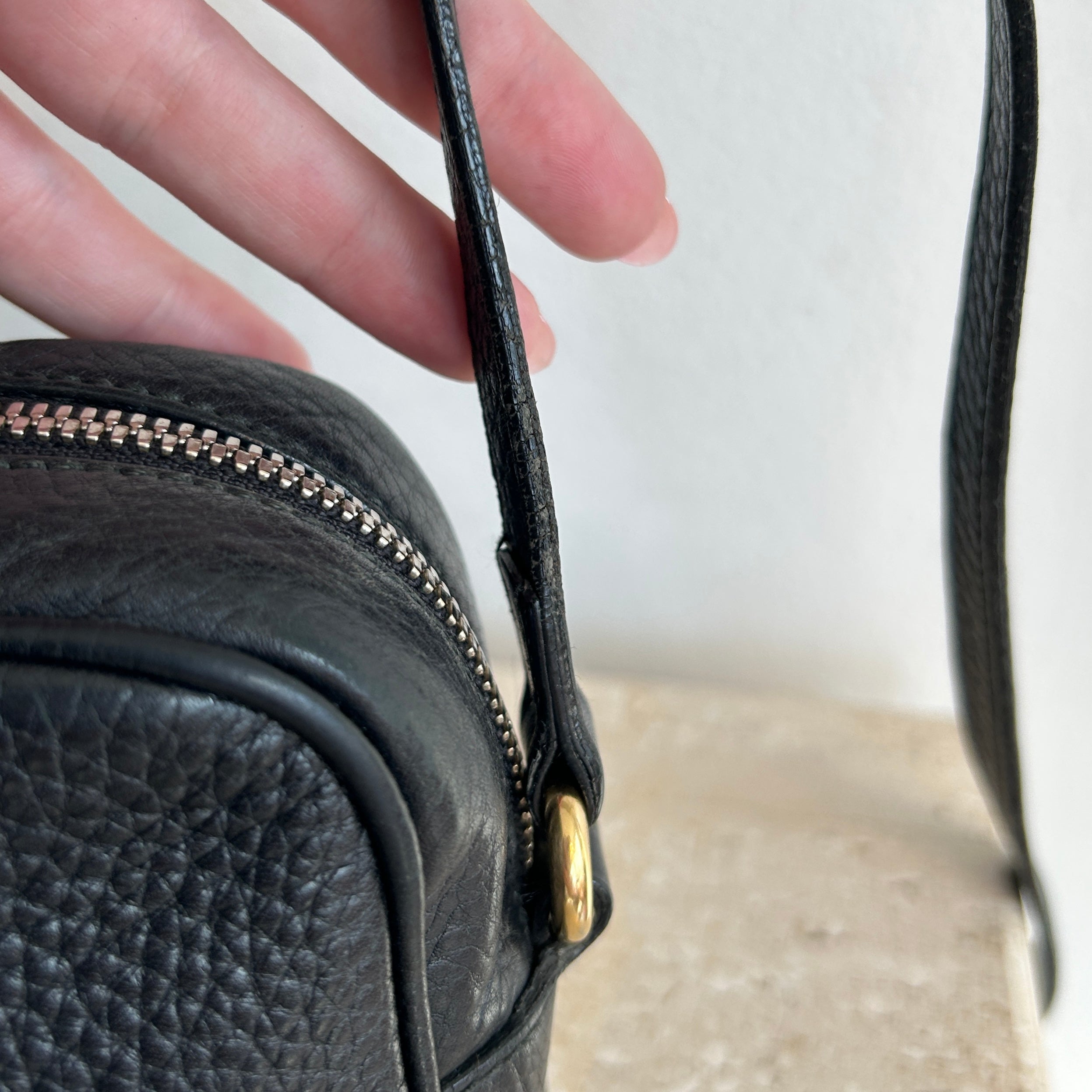 Pre-Owned GUCCI Black Soho Disco Bag