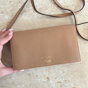 Pre-Owned GUCCI Swing Wallet Crossbody
