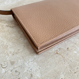 Pre-Owned GUCCI Swing Wallet Crossbody