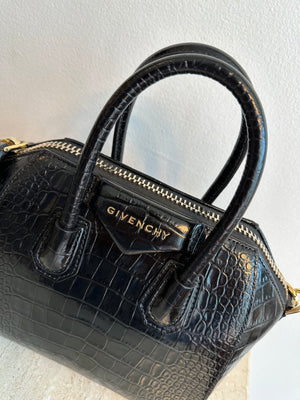 Pre-Owned GIVENCHY Mini Antigona Black Croc Embossed Leather Bag