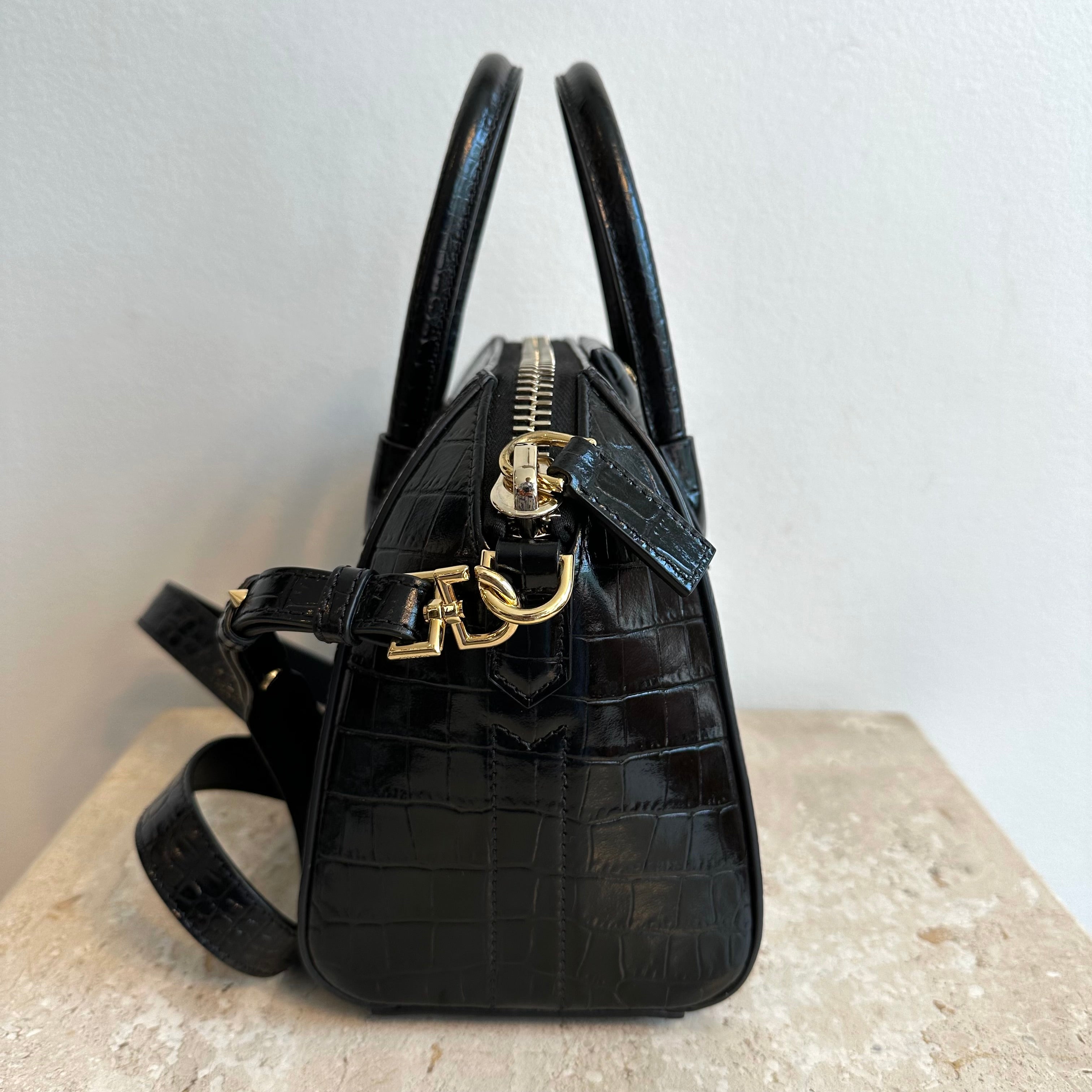 Pre-Owned GIVENCHY Mini Antigona Black Croc Embossed Leather Bag