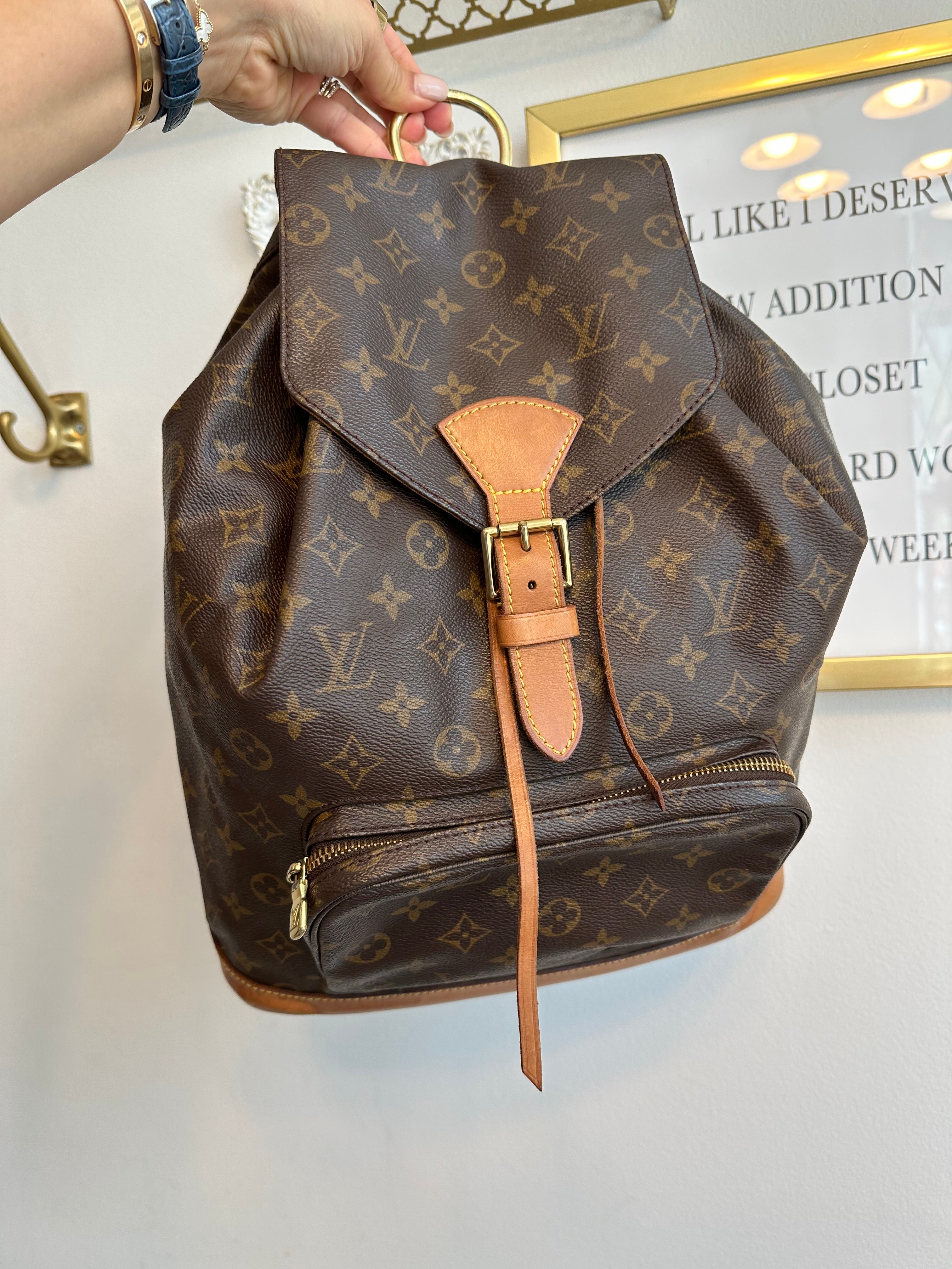 Pre-Owned LOUIS VUITTON Monogram Montsouris GM Backpack