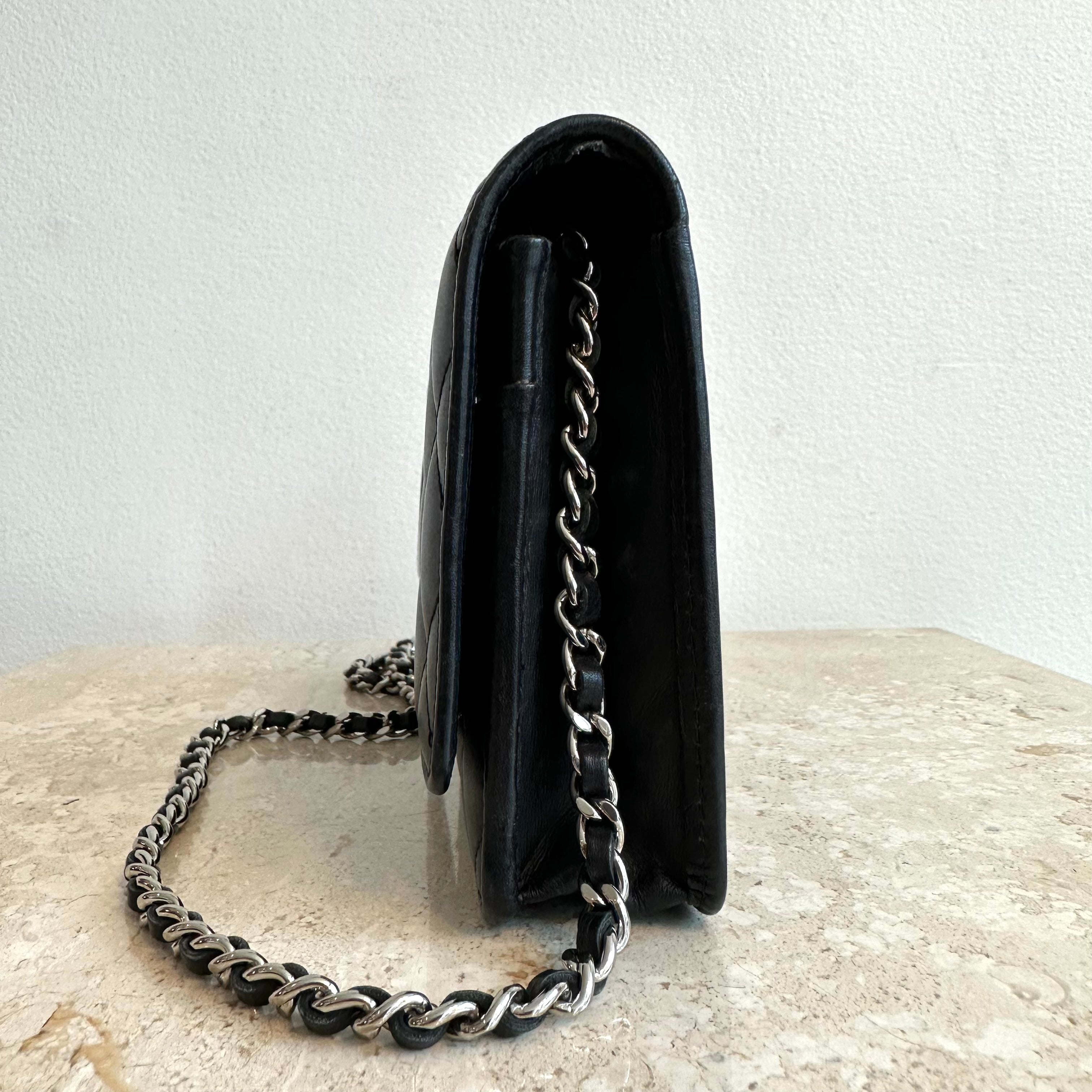 Pre-Owned CHANEL Black Cambon Wallet On Chain With Silver Hardware